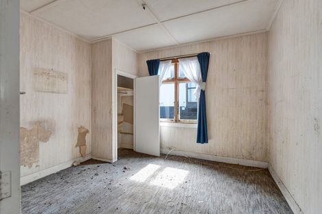 Photo of property in 86 Pioneer Road, Moturoa, New Plymouth, 4310