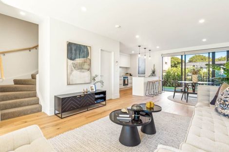 Photo of property in 7c Treasury Place, Onehunga, Auckland, 1061