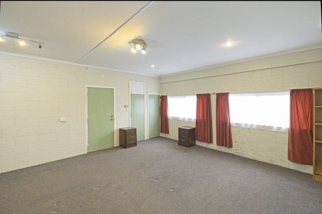 Photo of property in 270 High Street, Eltham, 4322