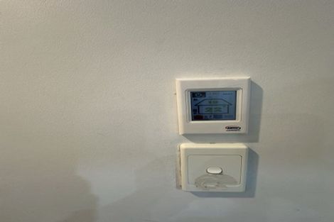 Photo of property in 141 Gossamer Drive, Pakuranga Heights, Auckland, 2010