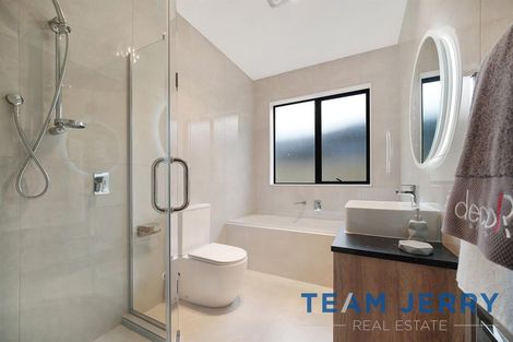 Photo of property in 4 Gertrude Cole Road, Clarks Beach, 2122