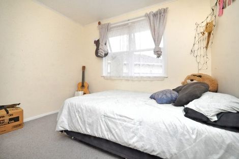 Photo of property in 14 Harper Street, Papakura, 2110