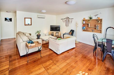 Photo of property in 2b Wilkinson Street, Oriental Bay, Wellington, 6011