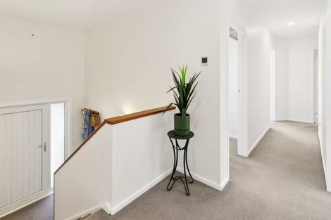 Photo of property in 15b Dargle Way, Island Bay, Wellington, 6023