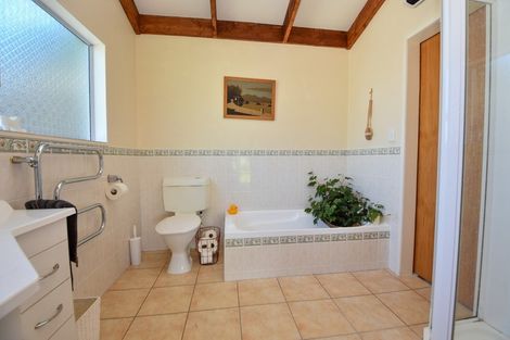 Photo of property in 110 Somerset Road, Parkvale, Carterton, 5792