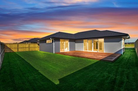 Photo of property in 9 Kapiakauri Road, One Tree Point, 0118