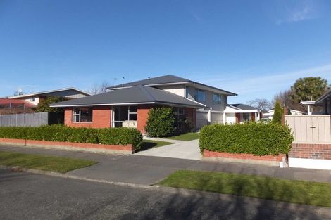 Photo of property in 2/11 Powell Crescent, Ilam, Christchurch, 8041