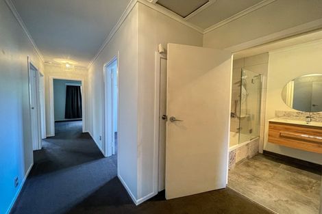 Photo of property in 2 Matangi Road, Mount Wellington, Auckland, 1060