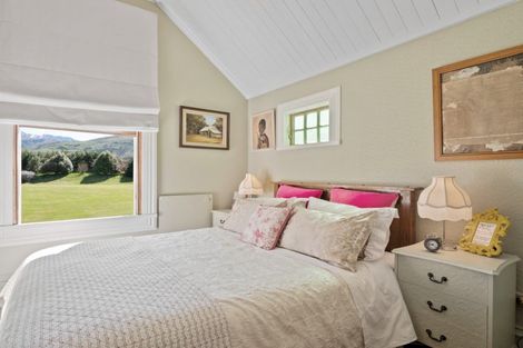 Photo of property in 47 Maxs Way, Lower Shotover, Queenstown, 9304