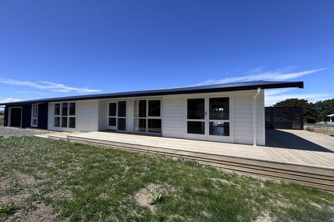 Photo of property in 86a Hastings Street, Halcombe, 4779