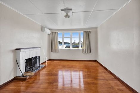 Photo of property in 31 Wilson Street, Waverley, 4510