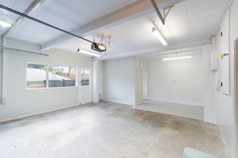 Photo of property in 14 Akatea Road, Korokoro, Lower Hutt, 5012