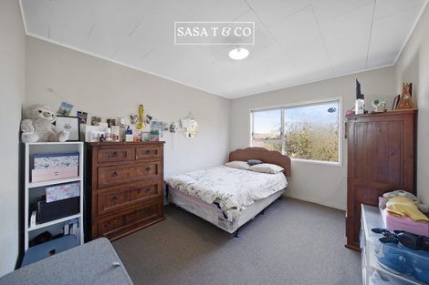 Photo of property in 185 Mahia Road, Wattle Downs, Auckland, 2103