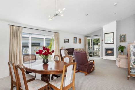 Photo of property in 1 Lennon Way, Papamoa Beach, Papamoa, 3118