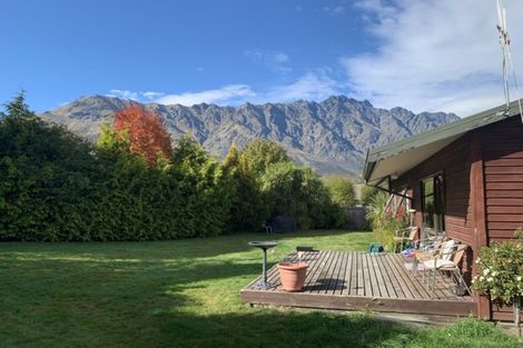 Photo of property in 16 Kawarau Place, Frankton, Queenstown, 9300