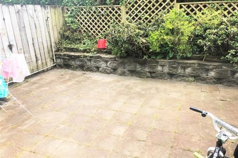 Photo of property in 5/218 Captain Springs Road, Onehunga, Auckland, 1061