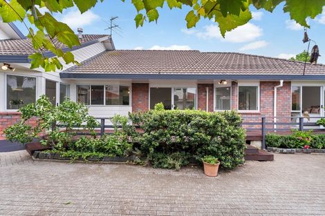 Photo of property in 3 Bronte Place, Somerville, Auckland, 2014