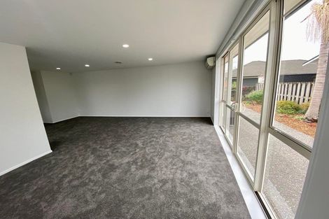 Photo of property in 27a Doment Crescent, Orewa, 0931