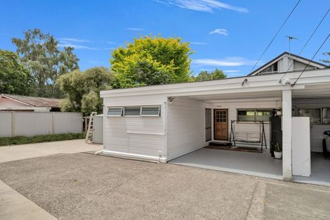 Photo of property in 100b Grand Vue Road, Kawaha Point, Rotorua, 3010
