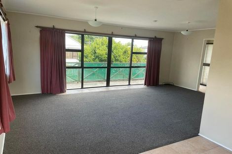 Photo of property in 1/19 Blacklock Avenue, Henderson, Auckland, 0612