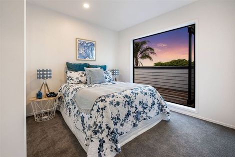 Photo of property in 151 Colwill Road, Massey, Auckland, 0614