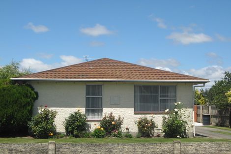 Photo of property in 25 Malabar Crescent, Broomfield, Christchurch, 8042