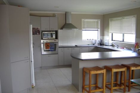 Photo of property in 104 George Deane Place, Greenhithe, Auckland, 0632