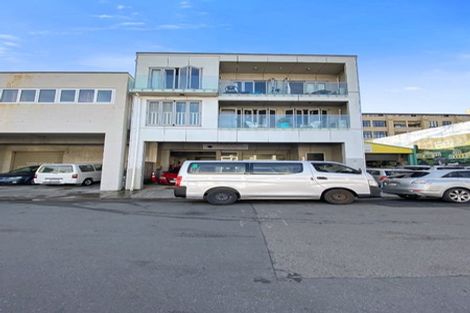 Photo of property in 4/35 Home Street, Mount Victoria, Wellington, 6011