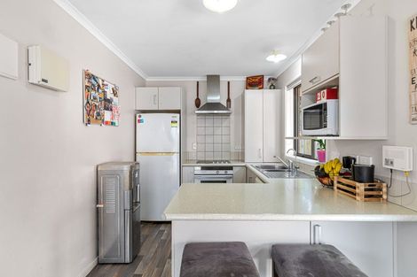 Photo of property in 96 Holland Road, Fairfield, Hamilton, 3214