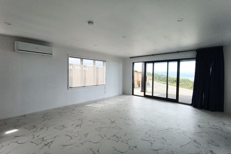 Photo of property in 18 Boeing Way, Newlands, 6037