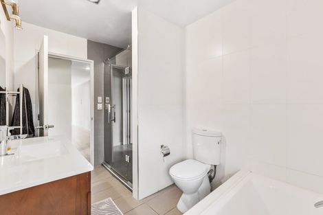 Photo of property in 12 Hilton Close, Fairview Heights, Auckland, 0632