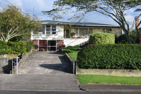 Photo of property in 14 Sherwood Avenue, Te Atatu South, Auckland, 0610