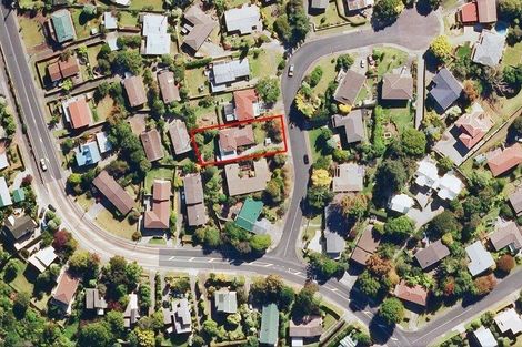 Photo of property in 6 Sunnylaw Place, Glen Eden, Auckland, 0602