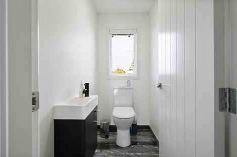 Photo of property in 172 Hendersons Line, Kelvin Grove, Palmerston North, 4470