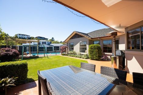 Photo of property in 11 Shelter Grove, Frankleigh Park, New Plymouth, 4310