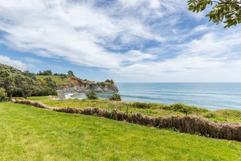 Photo of property in 13 Motukari Place, Onaero, Waitara, 4383