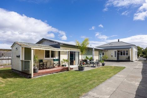 Photo of property in 412 Lascelles Street, Saint Leonards, Hastings, 4120