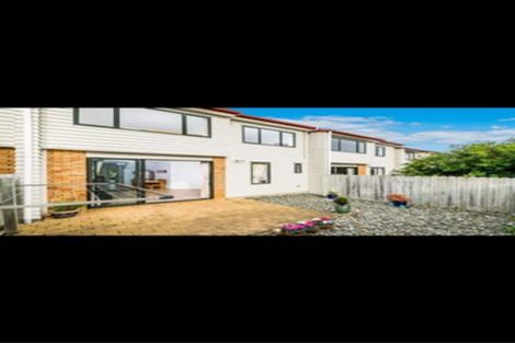 Photo of property in 25/22 Northcross Drive, Oteha, Auckland, 0632