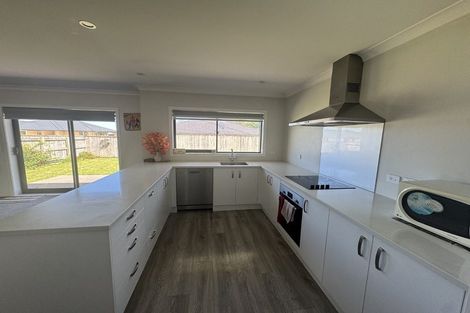 Photo of property in 27 Cobb Place, Otaki, 5512