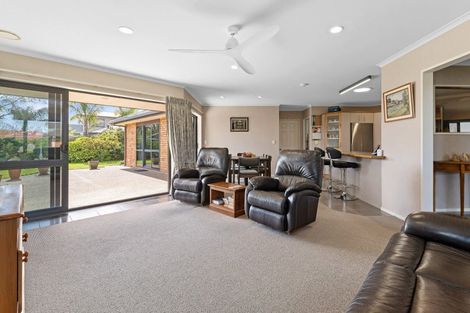 Photo of property in 16 Frame Place, Owhata, Rotorua, 3010
