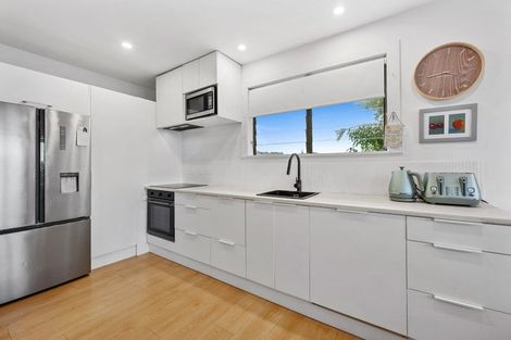 Photo of property in 31 Karaka Street, Helensville, 0800