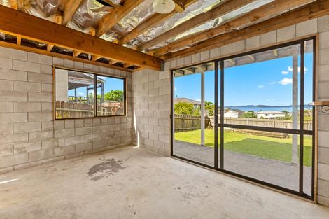 Photo of property in 12 Matangi Terrace, Snells Beach, 0920