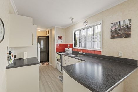 Photo of property in 33 Karewa Street, Castlecliff, Whanganui, 4501