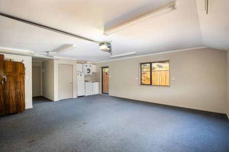 Photo of property in 58e Gilbert Street, New Plymouth, 4310