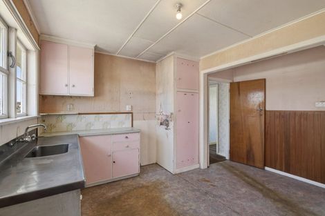 Photo of property in 89 Cracroft Street, Waitara, 4320