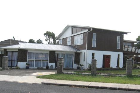 Photo of property in 27 Nile Road, Kelston, Auckland, 0602