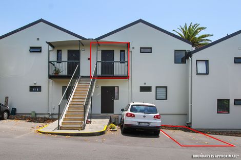 Photo of property in Norfolk Pines, 2/437b Albany Highway, Albany, Auckland, 0632