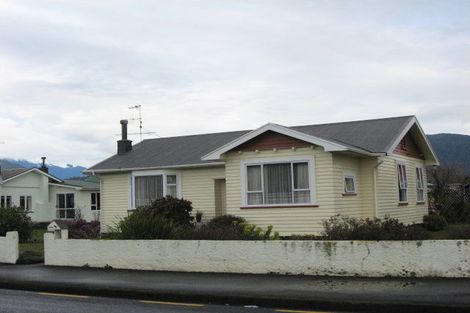 Photo of property in 201 Commercial Street, Takaka, 7110