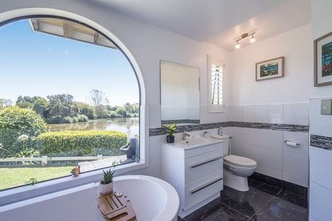 Photo of property in 60 Ratanui Road, Paraparaumu, 5032