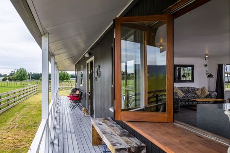 Photo of property in 90 Settlement Road, Morison Bush, Greytown, 5794